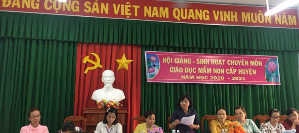 Bà Lê Thị Mộng Tuyền – Phó trưởng Phòng Giáo dục phát biểu chỉ đạo chuyên môn