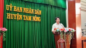 Ông Châu Văn Bo – Phó Chủ tịch UBND huyện phát biểu tại buổi lễ