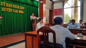 Ông Lê Phước Hậu – Trưởng Phòng Giáo dục phát biểu tại buổi lễ 